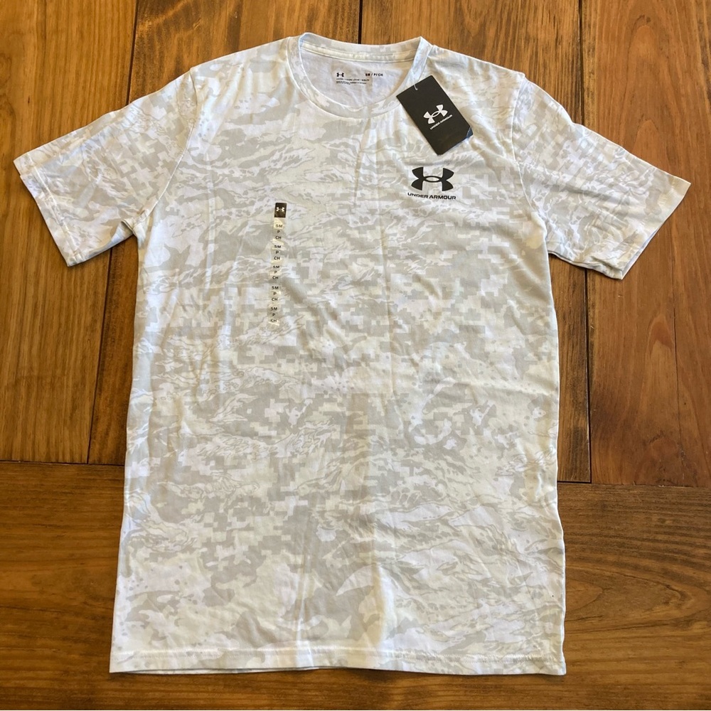 NWT Under Armour UA ABC Camo Loose Short Sleeve T-Shirt